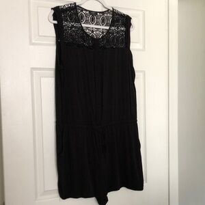 Sleeveless Black Romper with Lace Yoke